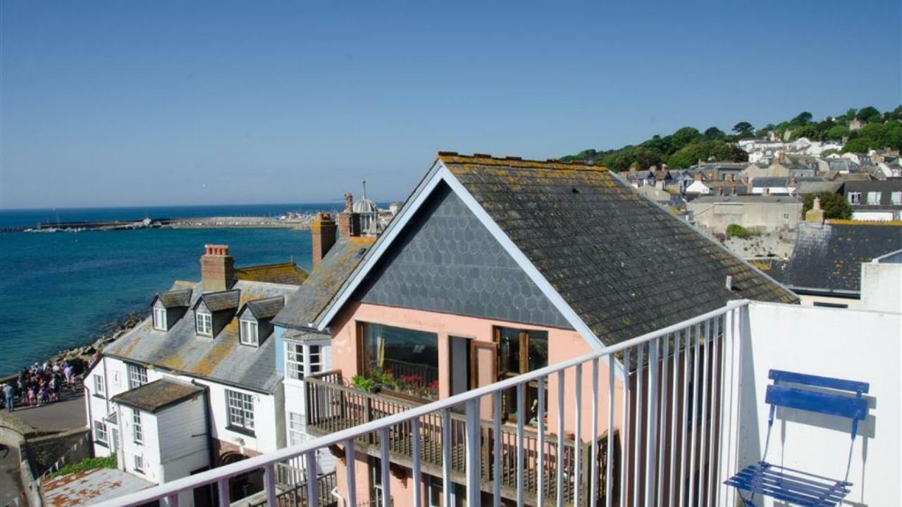 9 Bay View Court *