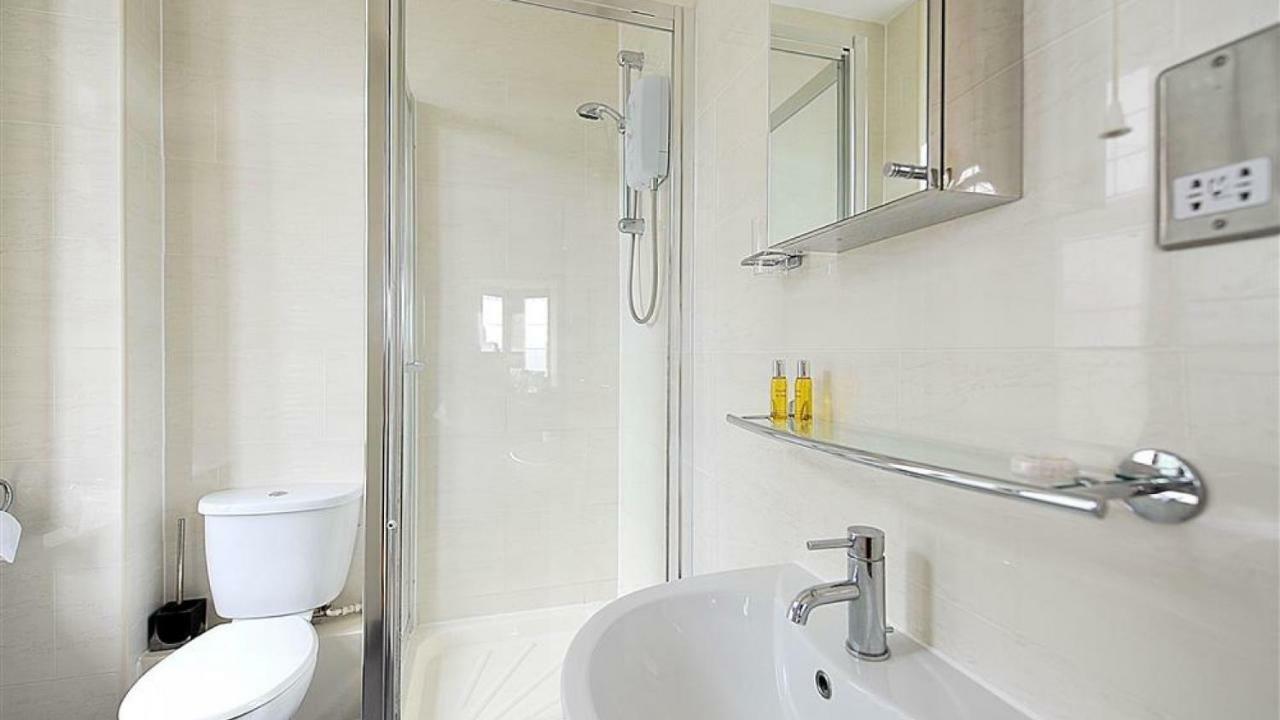 4 Coram Tower Apartamento